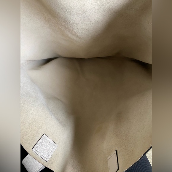 Gucci authentic large leather tote - Picture 8 of 12